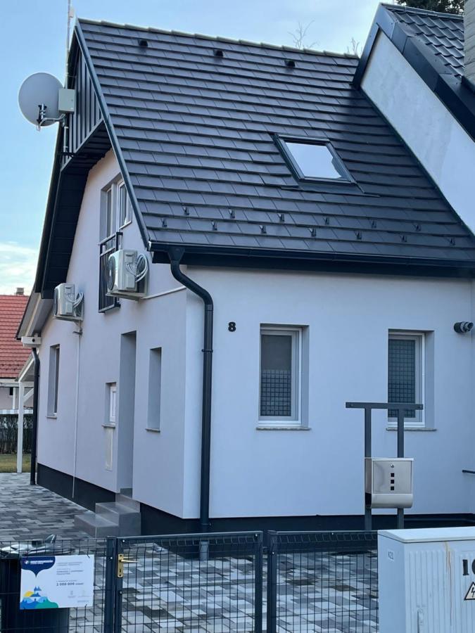Heni Apartment Bük Exteriör bild