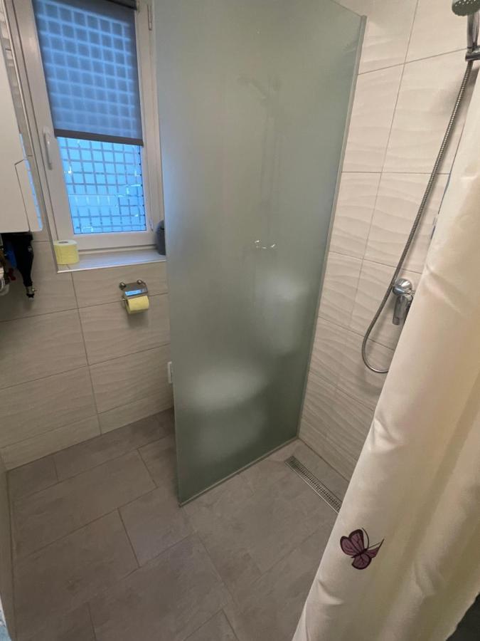 Heni Apartment Bük Exteriör bild