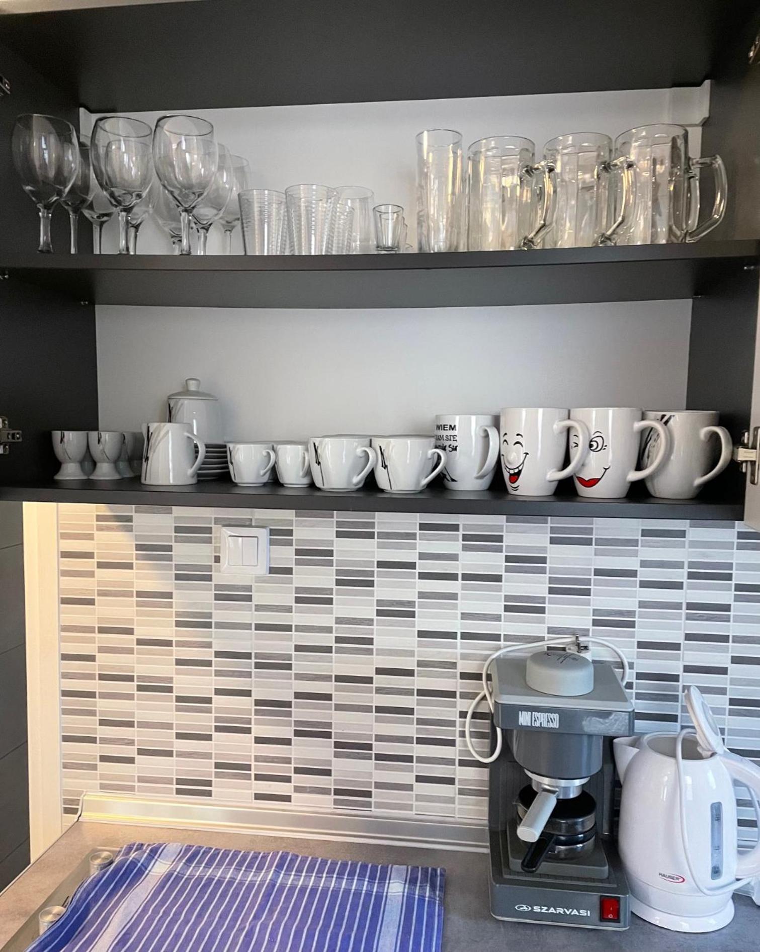 Heni Apartment Bük Exteriör bild
