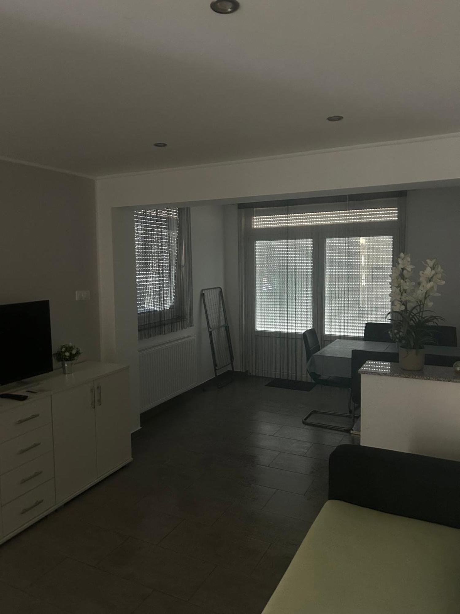 Heni Apartment Bük Exteriör bild