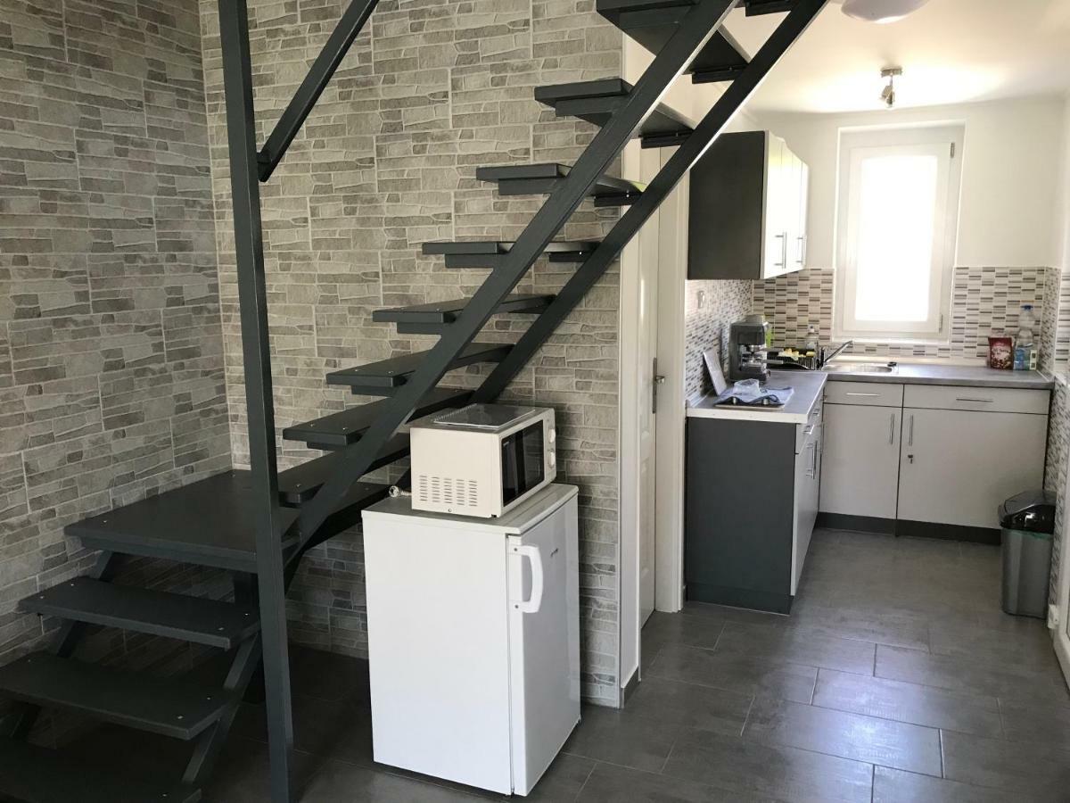 Heni Apartment Bük Exteriör bild
