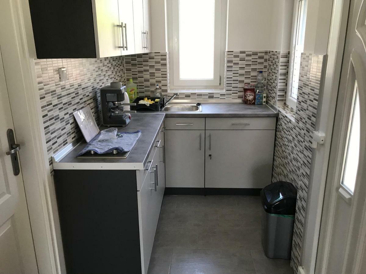 Heni Apartment Bük Exteriör bild