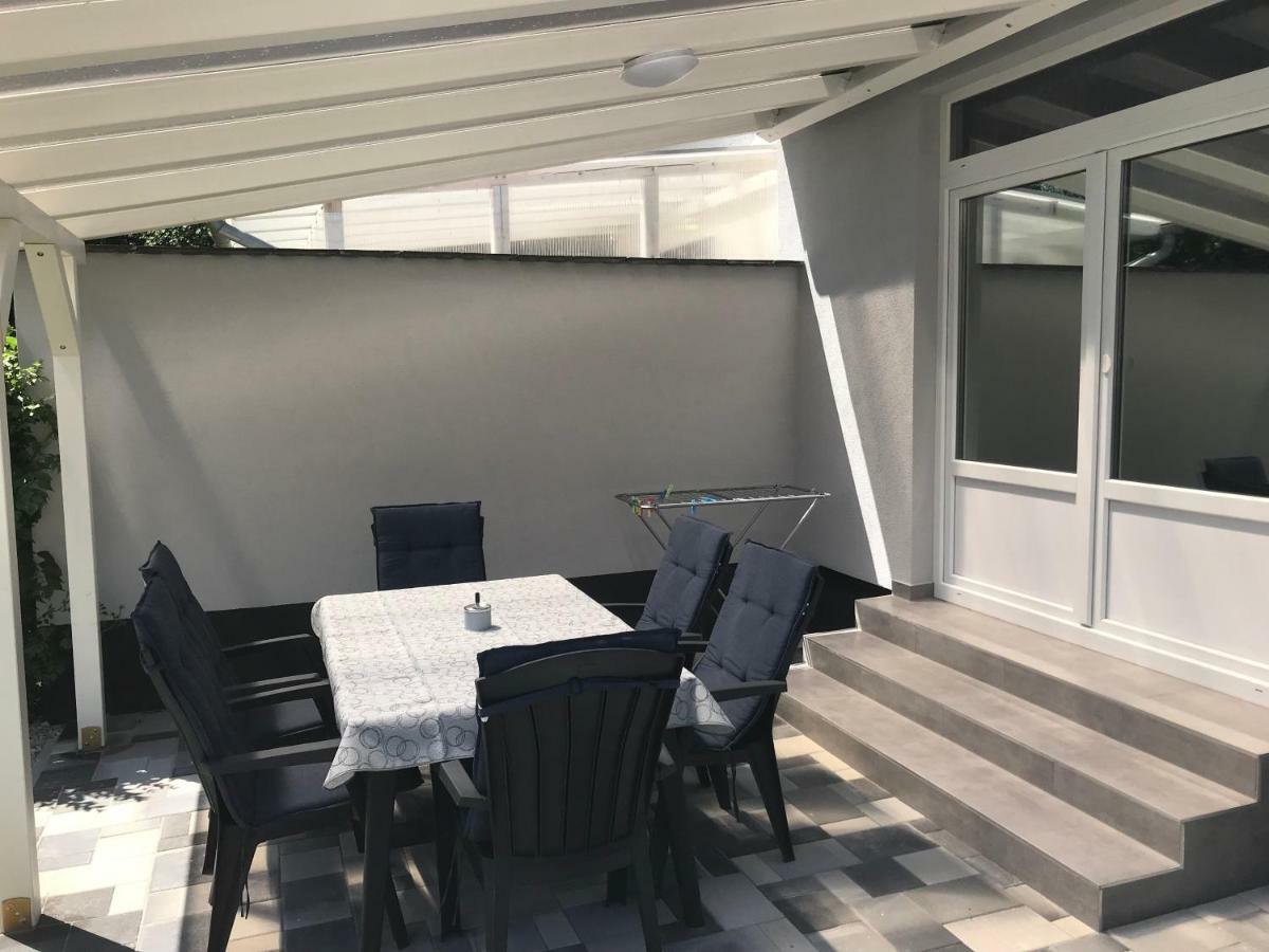 Heni Apartment Bük Exteriör bild
